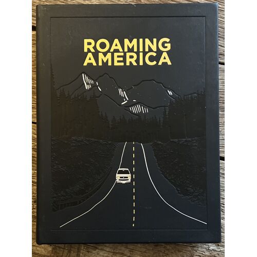 Magnifique Livre Roaming America