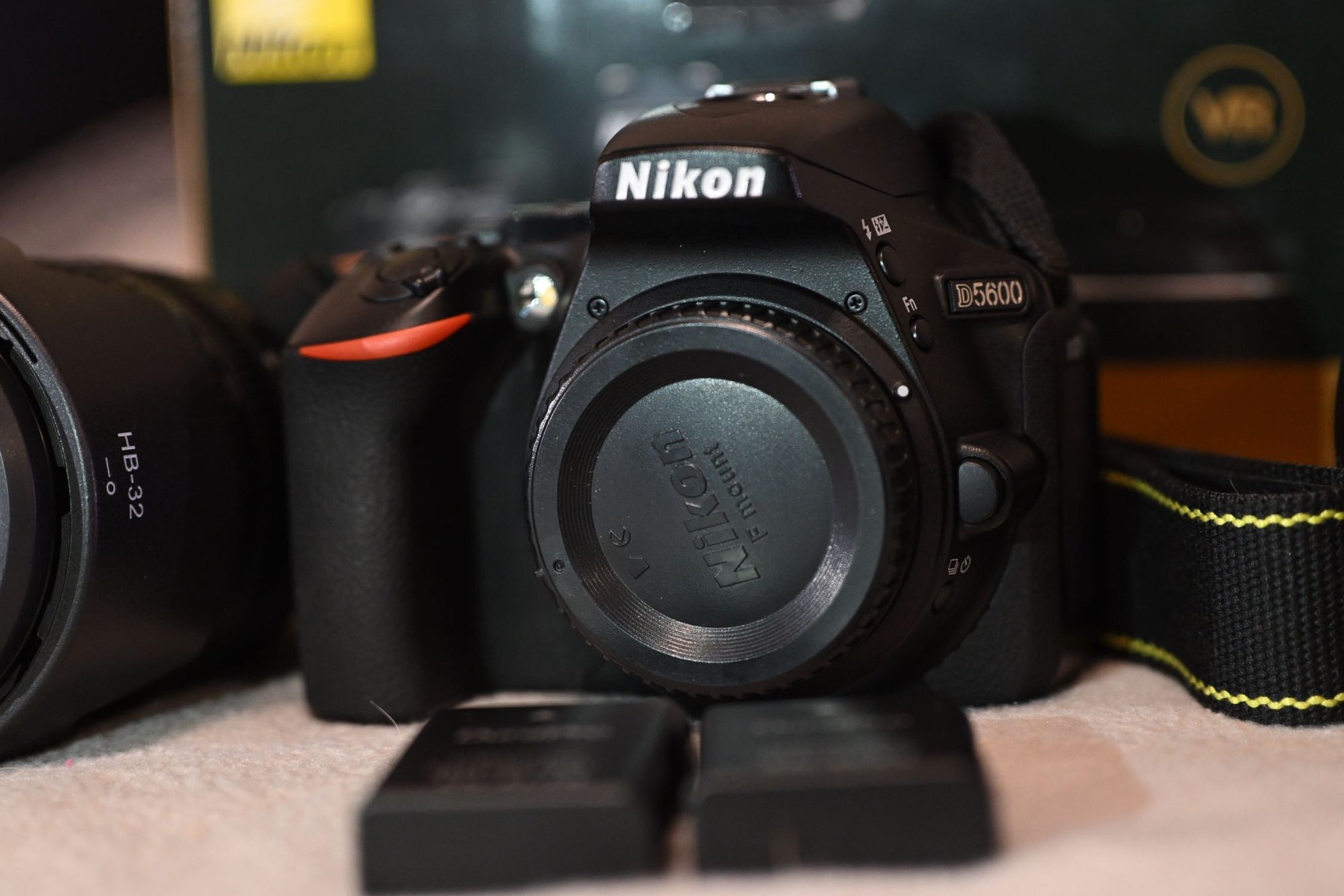 NIKON D5600 + 18-55 VR + 70-300 AF-P VR + Sac + SD 4Go | Rakuten