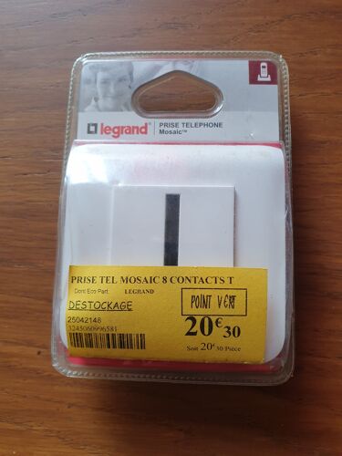 Prise telephone Mosaic Legrand 8ct en T fixation à vis ref 99658