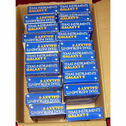 Lot de 20 calculatrices. Texas Instruments Galaxy 9.