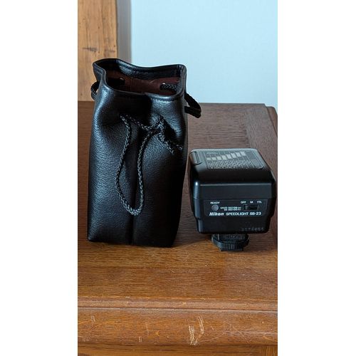 Flash Nikon sb23