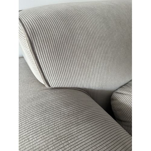 Canapé greige deux coussin deux place