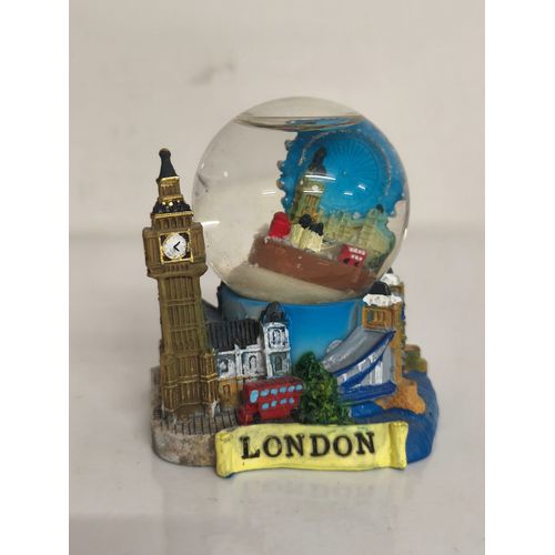 Boule A Neige London Hauteur 6 Cm