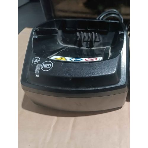 🔋 Chargeur Stihl – très bon état