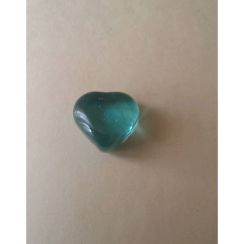 Grosse Bille de forme c?ur bleue ciel translucide