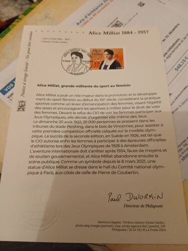 Timbre Avec Fiche Alice Millias Neuve