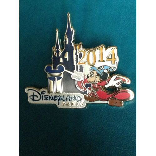 Rare Pins Disney Disneyland Paris : Mickey Sorcier + Château Année 2014