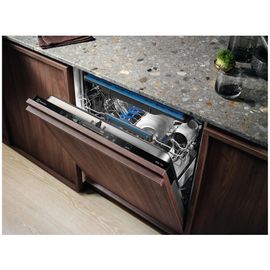 Electrolux EES48400L Entièrement intégré 14 couverts C