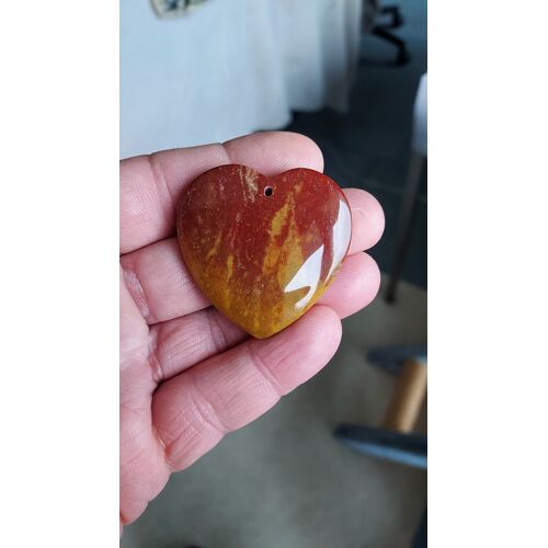 Pendentif Coeur En Jaspe Marron. 4.5 Cm. Magnifique Pierre Aux Couleurs Harmonieuses, Une Des Plus Belles De Ma Collection. Parfaite Idée De Cadeau. Lot 1022