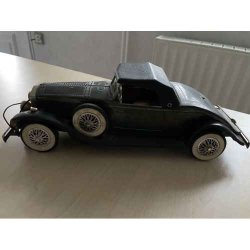 Voiture Ancienne Miniature Et Radio Fm
