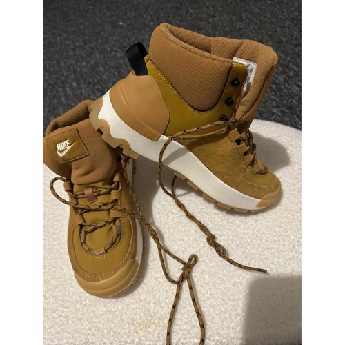 Baskets Montantes Baskets - Nike City Classic Boot Femme Marron - 38