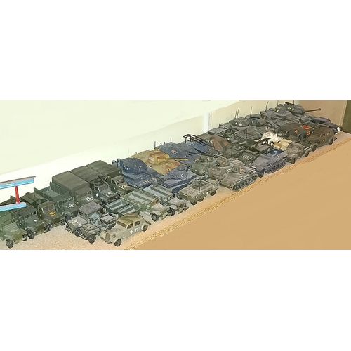 40 Chars Et Véhicules Militaires Miniatures - Edition Solido