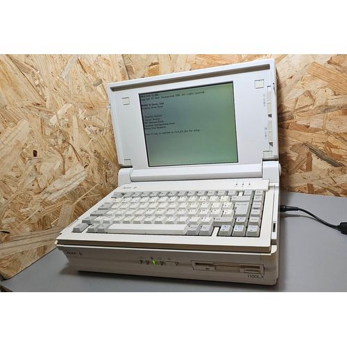 Ancien Ordinateur portable Acer Anyware 1100LX de 1991