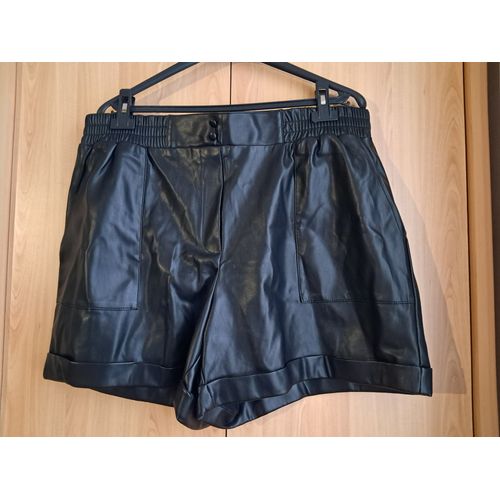 Short Taille 50 Simili Cuir Noir Kiabi