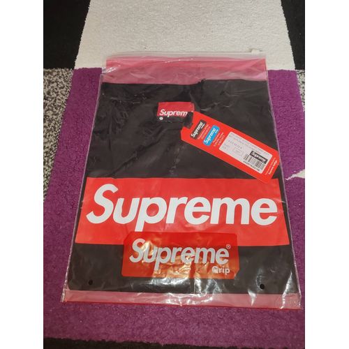 T-Shirt Noir Supreme Pour Femme