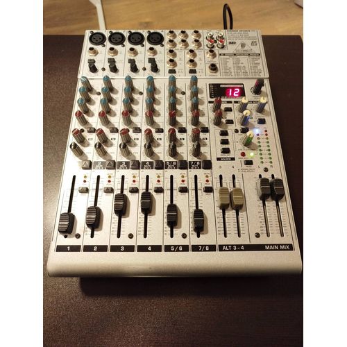 Behringer Eurorack UB1204FX-PRO