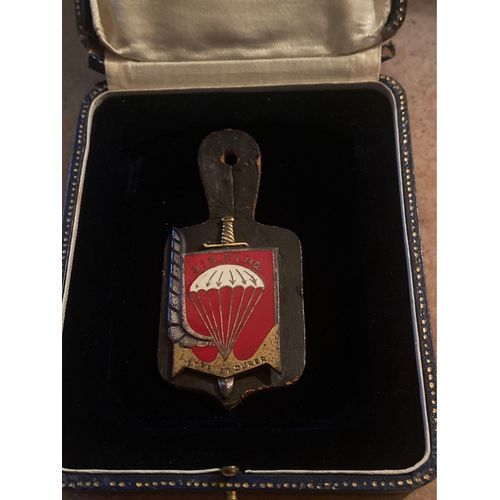 Insigne Parachutistes: 3° Rpi