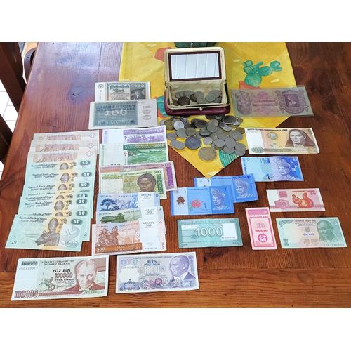 Petit Vrac Monnaies (Dont Deux Inconnues D'Époque) & Billets Du Monde Avec Porte-Monnaies