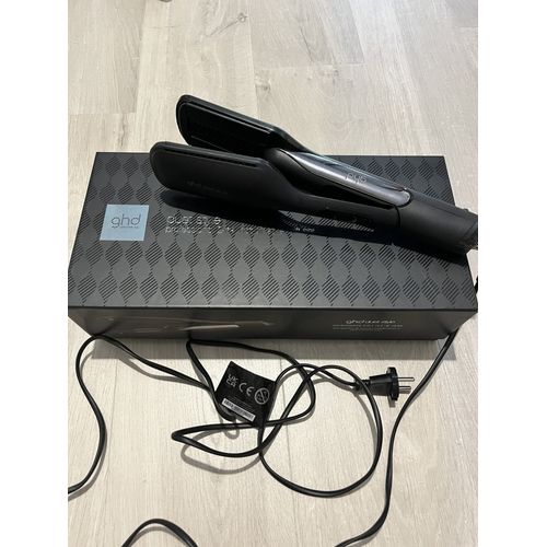 Acheté En 03/25, Utilisé Trés Peu De Fois, Comme Neuf, Avec La Pochette. 