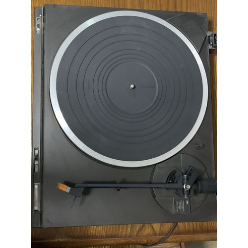Platine Vinyle -Tournebdisque Vintage pour les nostalgiques de la marque Technics modèle SL BD20 -vitesse 33 et 45 tours.