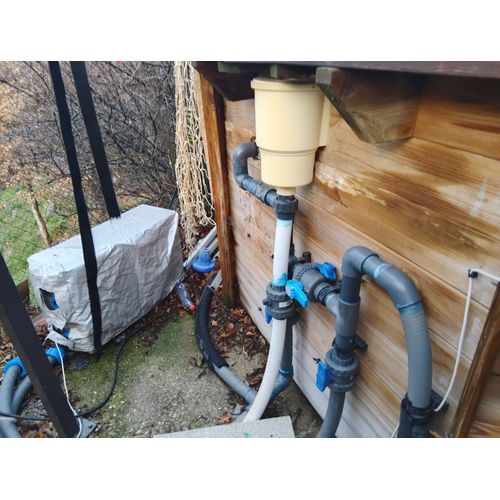 Pisine 6m par 4 m avec pompe a chaleur 2600€ a debatre