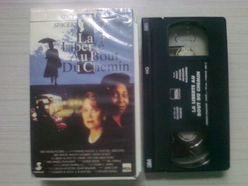 Cassette Vidéo Vhs - La Liberté Au Bout Du Chemin - Whoopi Goldberg