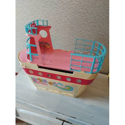 Bateau Barbie vintage