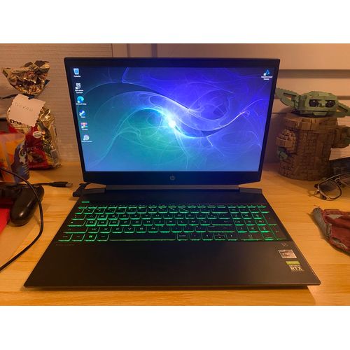 HP Pavilion Gaming 15-EC2141NF 15.6" AMD Ryzen 5 8 Go Noir 512 Go