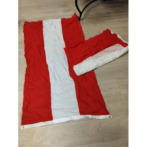 2 drapeaux Autrichiens