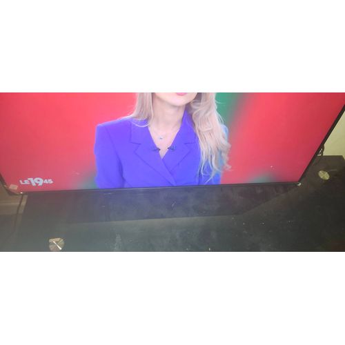 Téléviseur Samsung crytal 108 cm sans pied
