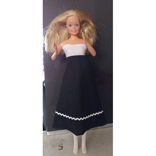 Tenue Barbie robe noire