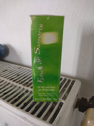 Parfum Eau De Toilette Folies De Saison Printemps 2eme Série Yves Rocher Spray 60 Ml Blister 