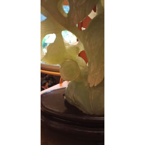 Imposant Groupe En Jadéite Sculptée Main