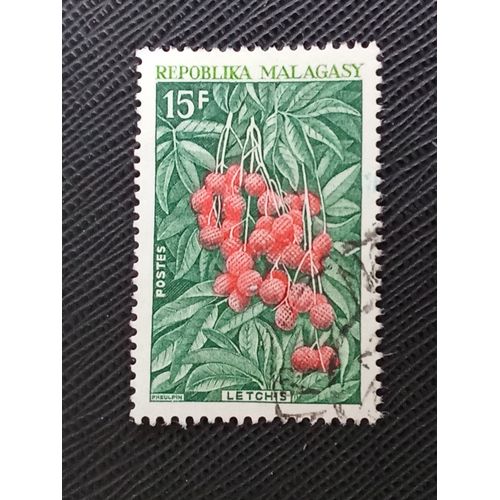Timbre Madagascar Y T 466 Fruits Litchis 1969 (091209 )