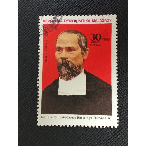 Timbre Madagascar Y T 655 Frère Raphaël Louis Rafiringa (1854-1919) 1981 (091209 )