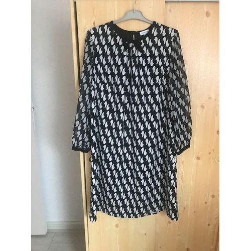 Robe Noire Et Blanche Doublée Marque Un Jour Ailleurs Taille 40 Tbe
