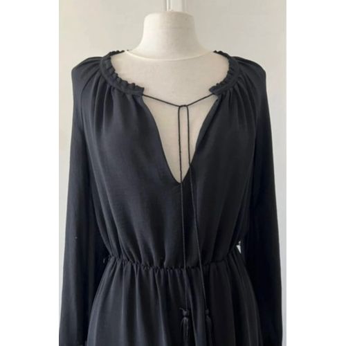 Robe Longue Noire Mango Fendue Col V Manches Longues Fluide Élégante Soirée