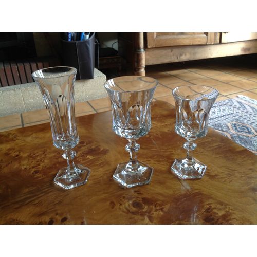 Service De Verres En Cristal Taille. Poids D'Un Verre À Eau 490 Grammes