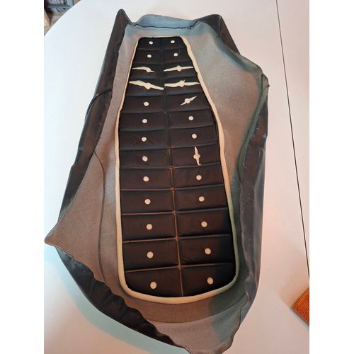 Selle Moto - Origine Honda Cbs 1100 - Enveloppe Uniquement