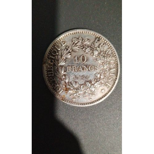 Pièce De Monnaie De 10 Francs (1966)