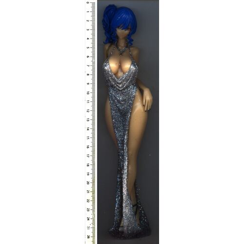 Figurine : Helena Meta, Debout - 25 Cm