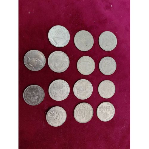 Vente Collection Pièces De 100 Et 200 Escudos Qui Vont De 1981 A 1996