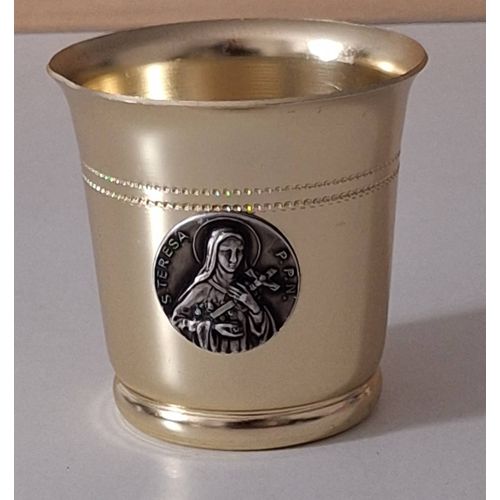 Timbale En Plastique Doré Avec Médaillon En Étain De Sainte Térésa
