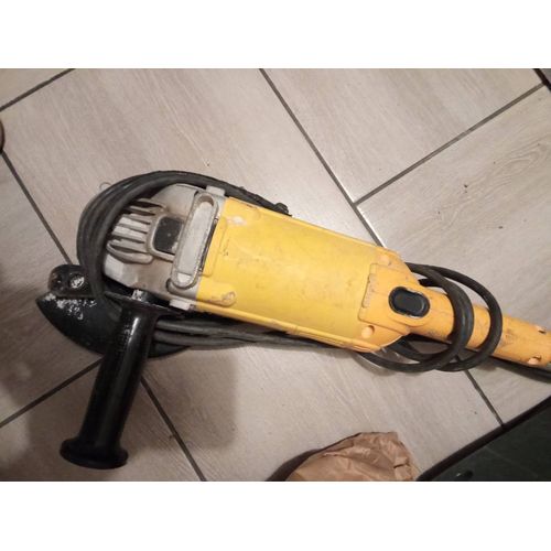 Bonjour vend meuleuse Dewalt