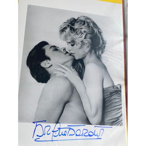 Photo De Brigitte Bardot  Dédicacée 