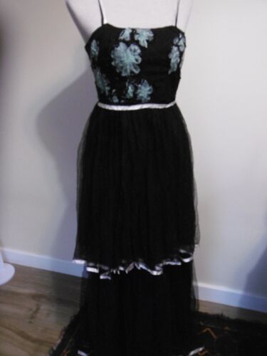 Robe Maxi Longue De Soirée Dentelle Et Tulle Resille T 36