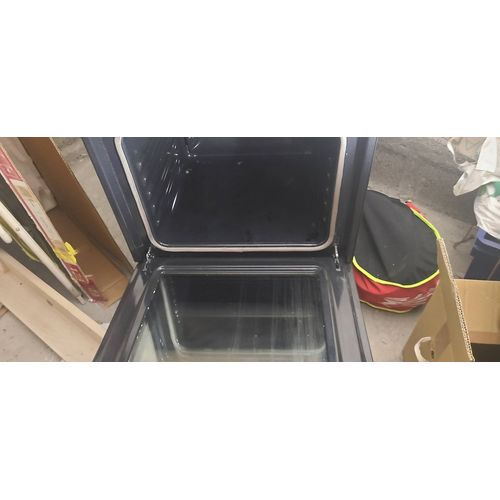 Cuisiniere Brandt induction + four pyrolyse - excellent état