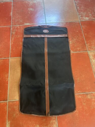 Housse(S) De Vêtements