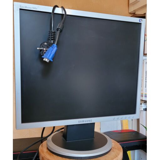 Écran PC Hanns.G HQ191D 19" LCD TFT VGA DVI-D 5:4 1280x1024 - Occasion