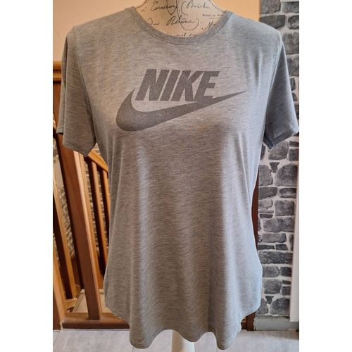 Tee-Shirt Nike Gris